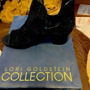 Lori Goldstein Li-Gioia Black Lace Ankle Boots